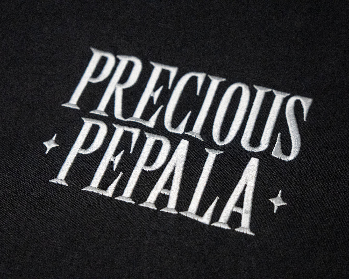 EMBROIDERED LOGO TEE